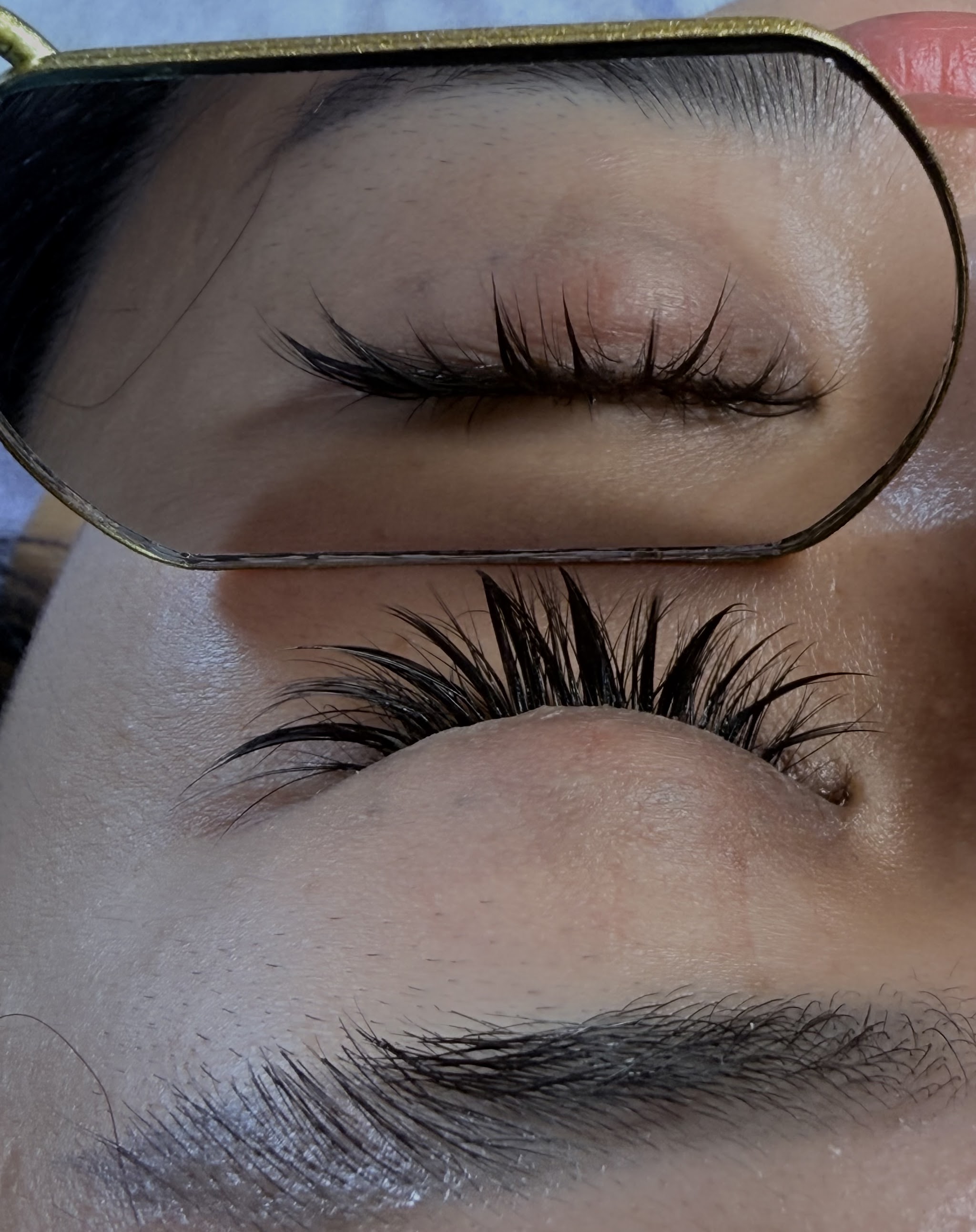 Wimpernverlängerung Vorher-Nachher bei Le Nails